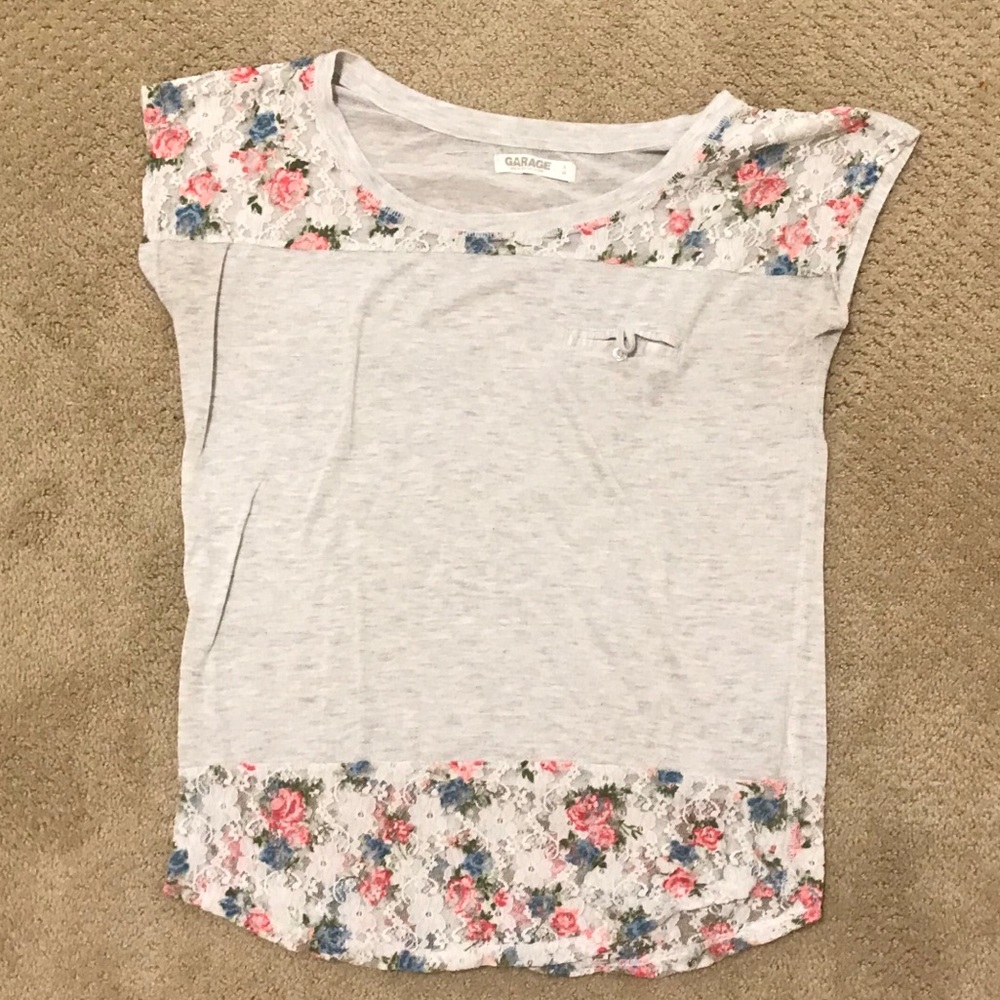 Light grey top with floral lace detail!
